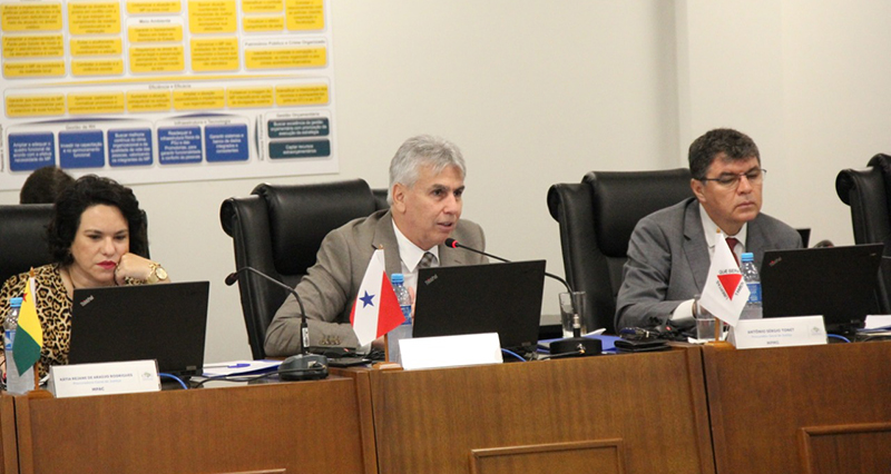 Procurador-geral de Justiça Gilberto Martins fala durante reunião do CNPG Procurador-geral de Justiça Gilberto Martins fala durante reunião do CNPG