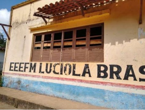 Fachadada EEEF Lucíola Brasil
